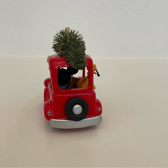 Hallmark Keepsake Bring Home The Tree Disney - Picture 5 of 5